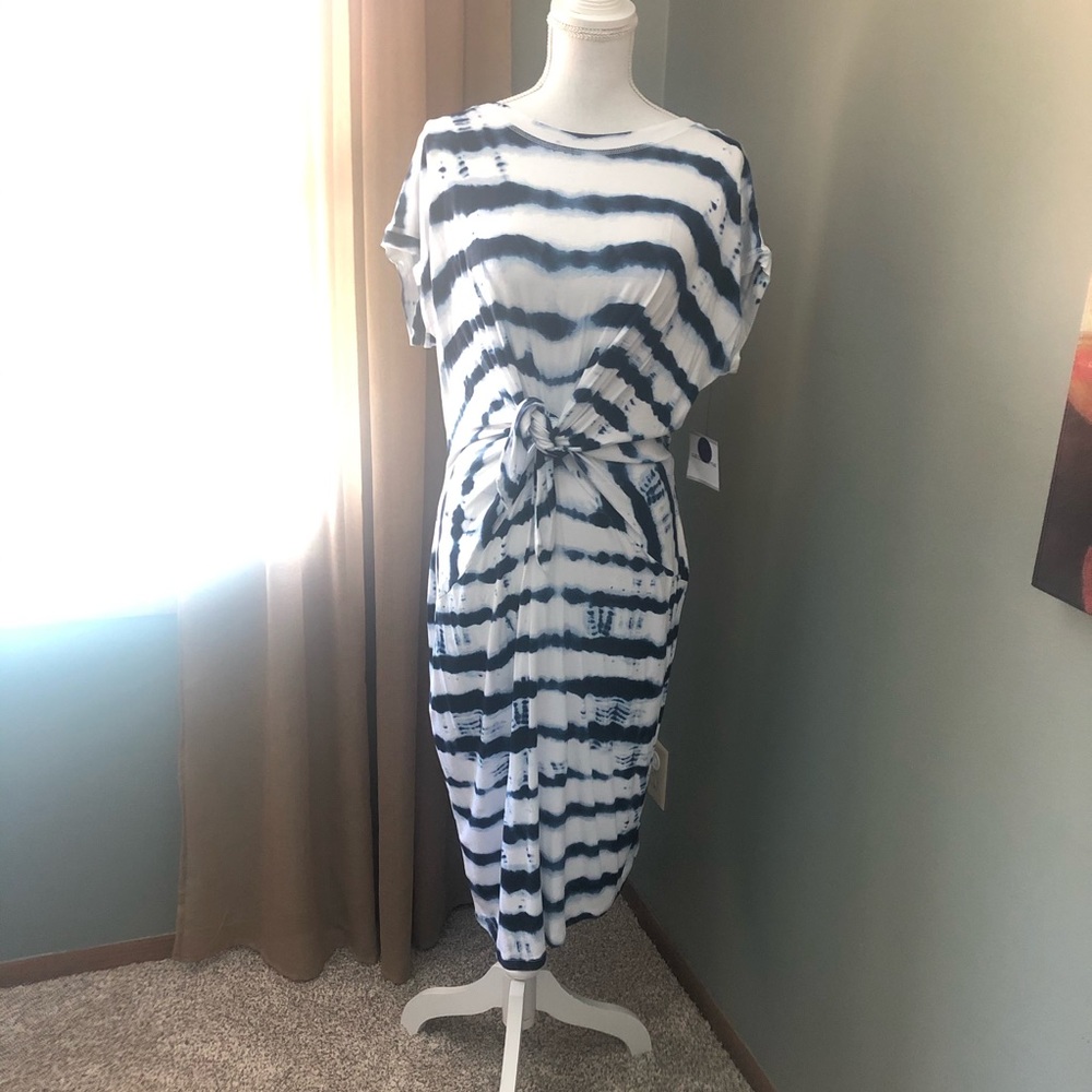 “NWT” Liz Claiborne summer tie dye dress